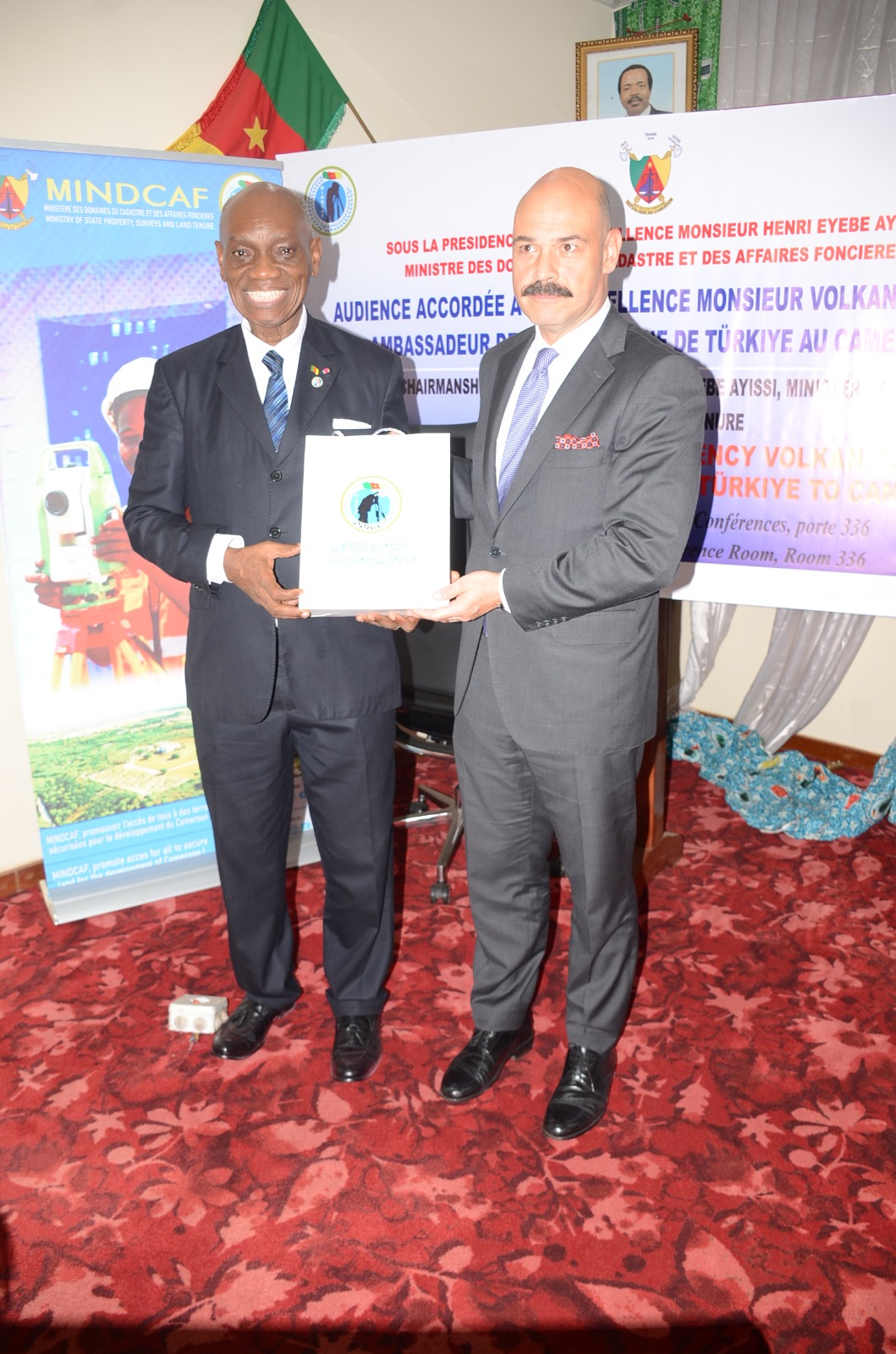 Cameroun : L'État octroie 7 000 m² à la Türkiye