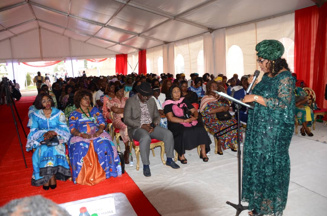 2nd stop of the caravan 52 Weeks Women and Performance